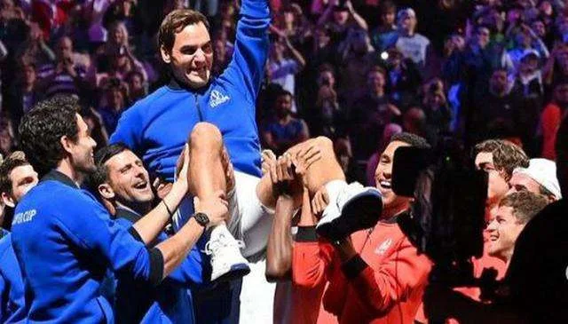 Tennis player Novak Djokovic’s heartening Roger Federer retirement gesture melts hearts online: Watch