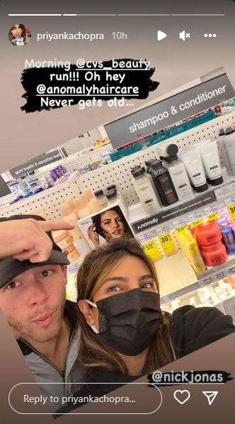 Bollywood actress Priyanka Chopra, Nick Jonas share selfie from supermarket in LA. See pic